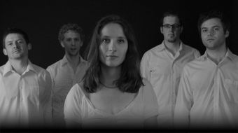 Sibiu: Concerte Pe Acoperis: Sarah Buechi 