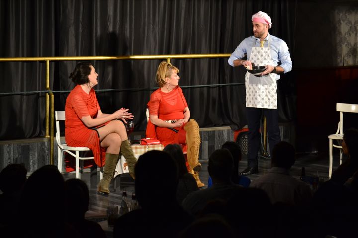 Teatrul Rosu: "Bărbatul perfect defect"