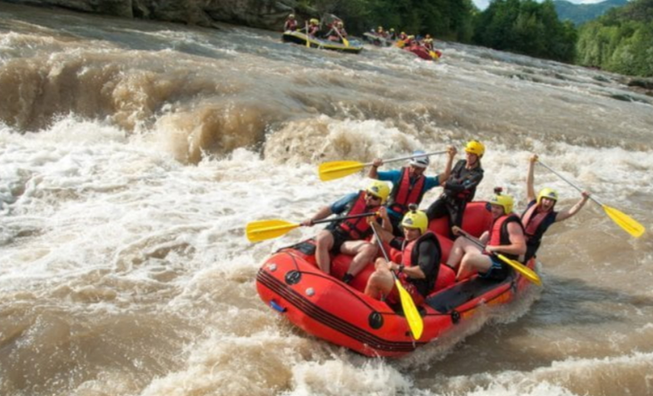 Rafting - Aventură pe apele Crișului