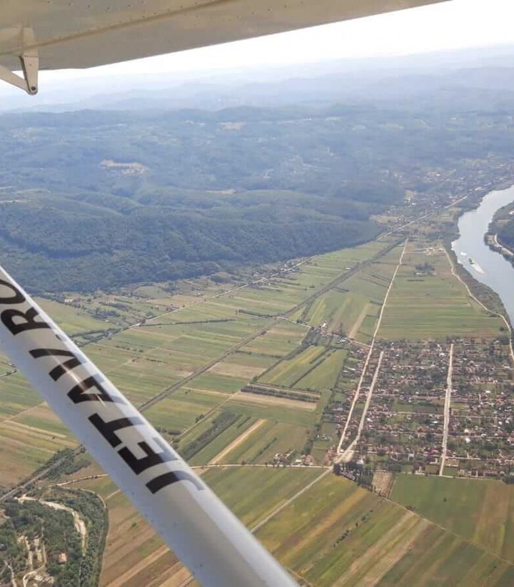Pilot pentru o zi - experimenteaza adrenalina la inaltime!