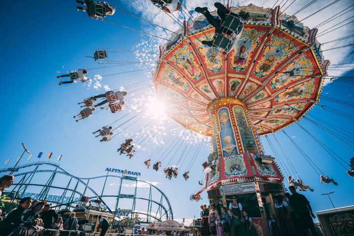 Sundaze Trip to Oktoberfest