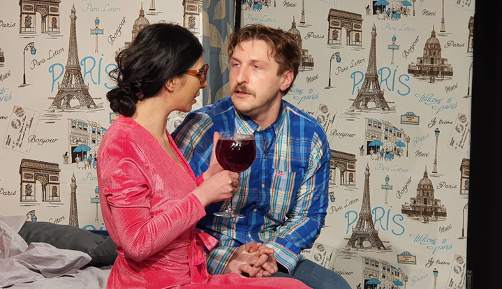 Pitesti: Scapa-ma de nevasta-mea!