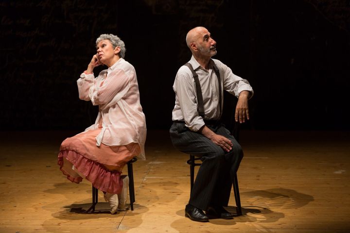 Teatrul Municipal "Lucia Sturdza Bulandra": Scaunele