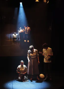 Pe limba ta | Festivalul Bucharest Fringe - Maratonul Teatrului Independent