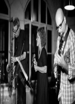 Jazz Interbelic- The lady is a tramp